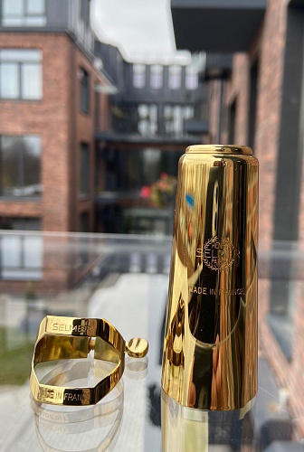 Gold Lacquer